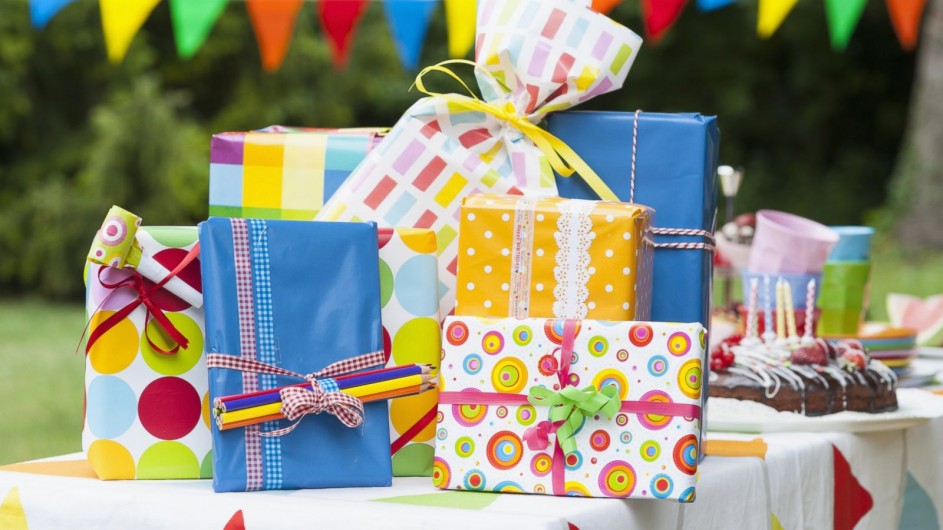Party Empress' Gift Collection is a carefully curated selection of exciting and delightful gifts designed to bring joy to any celebration. 