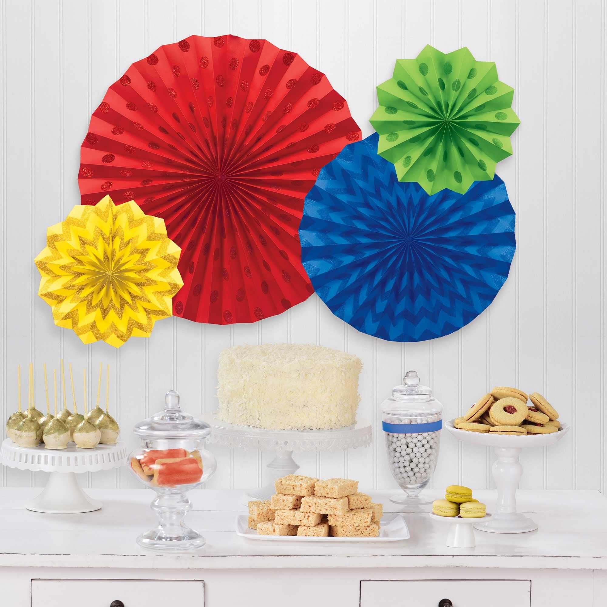 Elevate your event with Party Empress' beautiful paper fan decorations. These decorative fan rosettes come in a range of colours and sizes